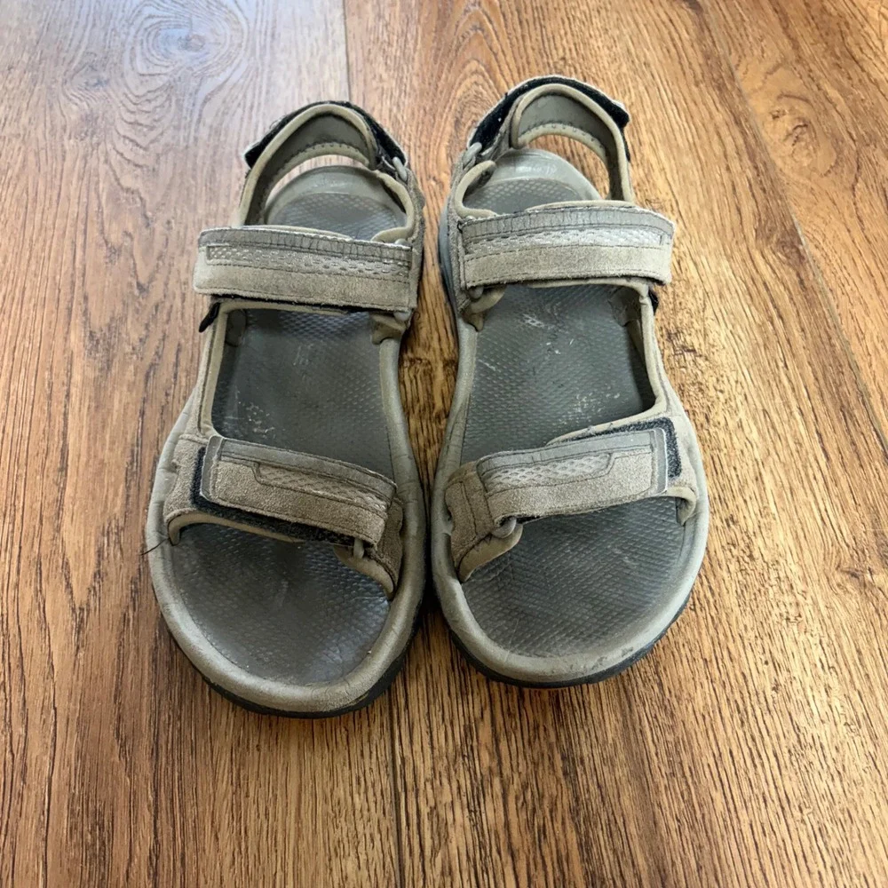 Teva Hudson Hiking Sandals Mens 8 Beige Suede Comfort Walking Shoes Adjustable